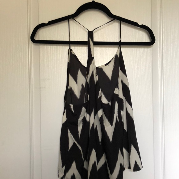 2 for $25 : H&M: Racer back geometric print tank - Picture 2 of 2